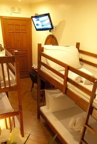 Avitel Hotel Makati City